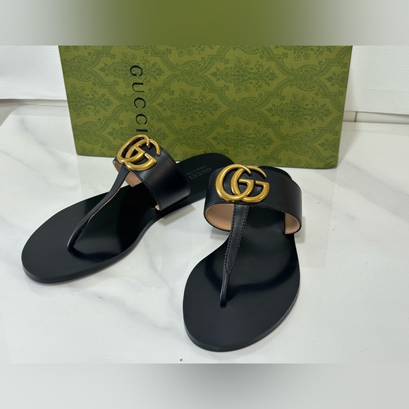 Gucci Black Sandals with Gold Logo - Picture 1 of 5